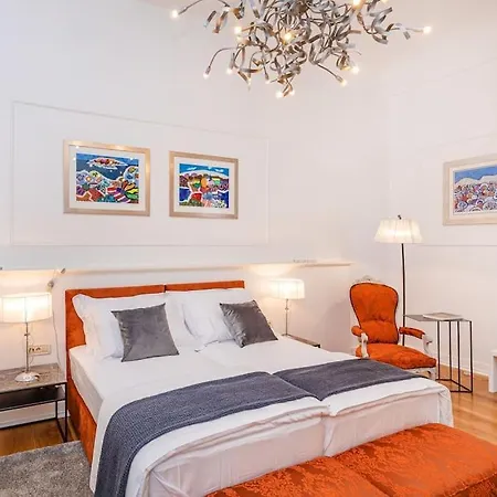 Apartment Palace Art Ii