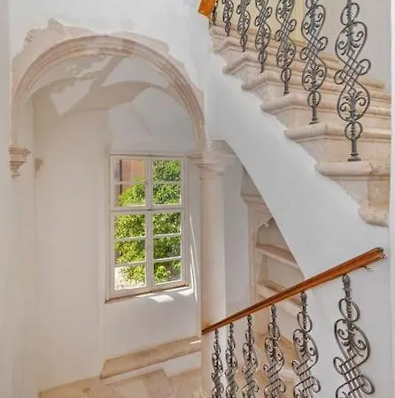 Apartment Palace Art Ii