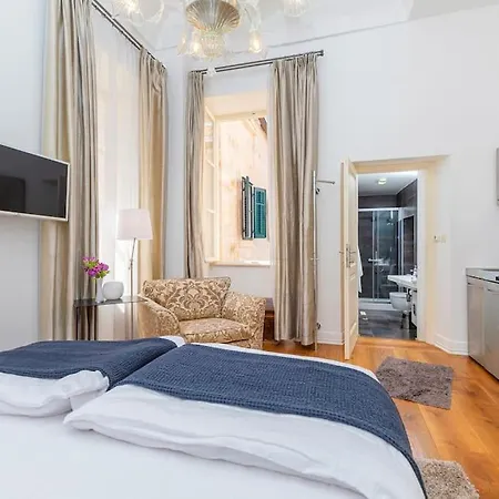 Daire Palace Art Ii *