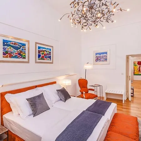 Apartment Palace Art Ii *