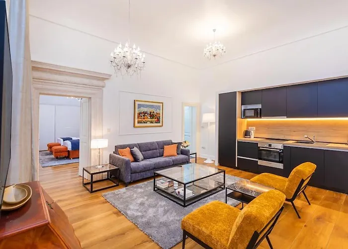 Apartament Palace Art Ii *